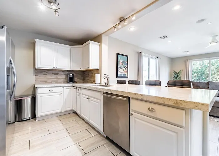 Spacious, Child-friendly Home, 5 Min To Old Town! *